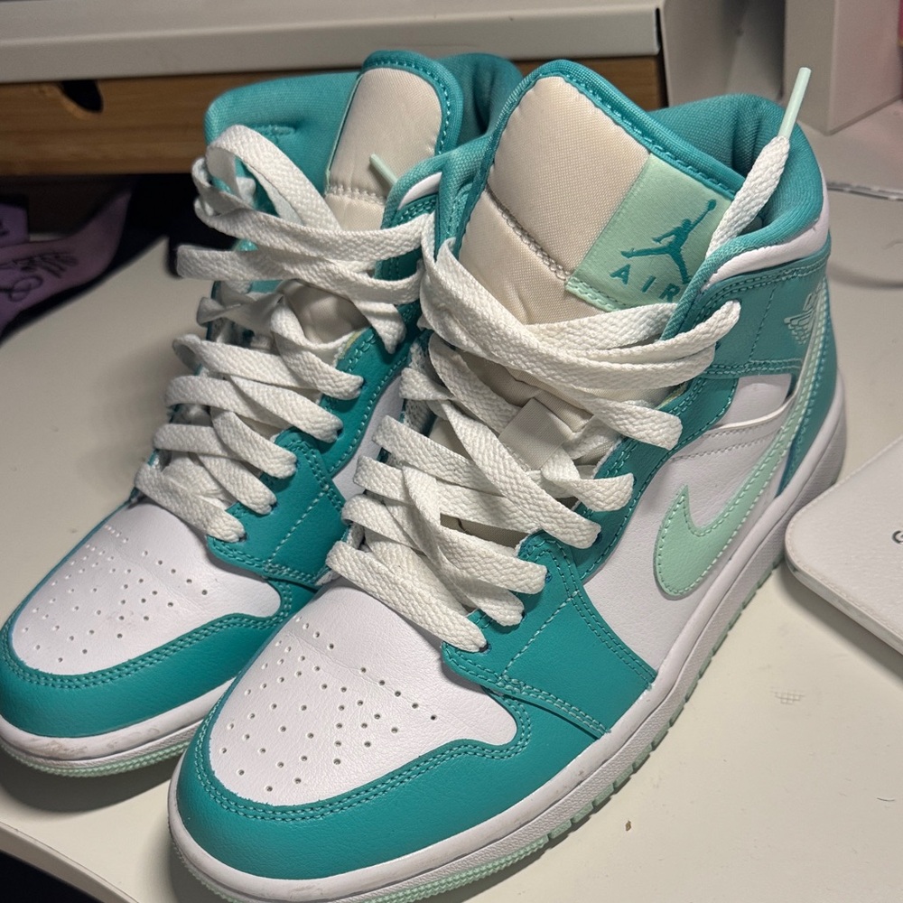 Nike Kids Sneakers - Teal and White
